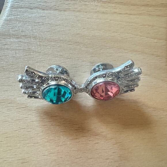 Harry Potter Magic Luna Lovegood Glasses Enamel Pins 216-1 - Picture 4 of 6